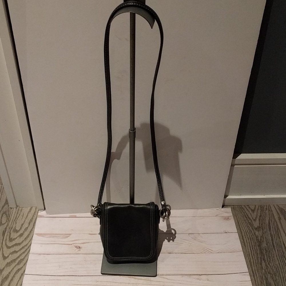 🍀🌸 Small Crossbody by EXP👠🍀 - Picture 2 of 8